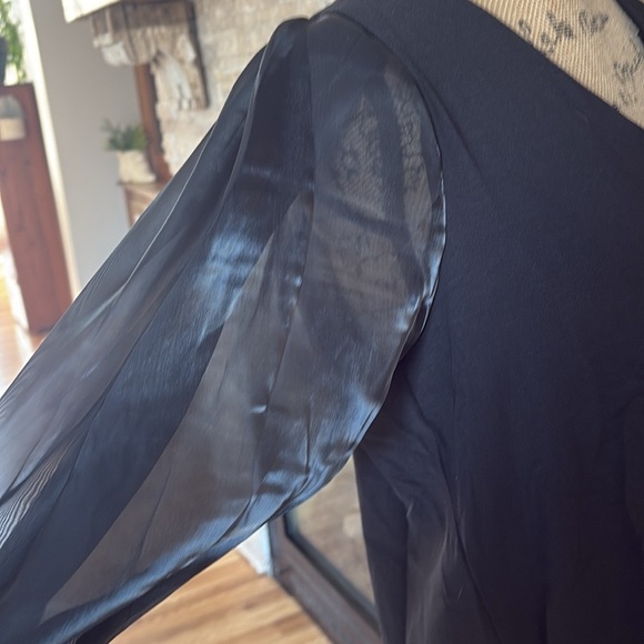 Easel black v-neck sheer shiny 3/4 sleeve mixed media rounded hem blouse shirt - Picture 8 of 16